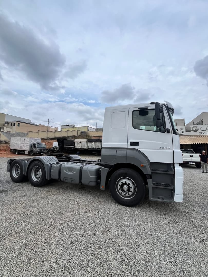 Mercedes Benz Axor 2544 6x2 Teto Baixo 2018, foto 9