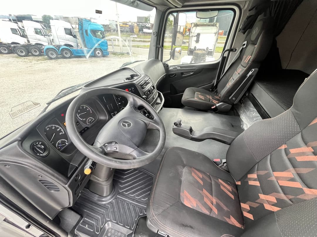 Mercedes Benz Axor 2544 6x2 Teto Baixo 2018, foto 14